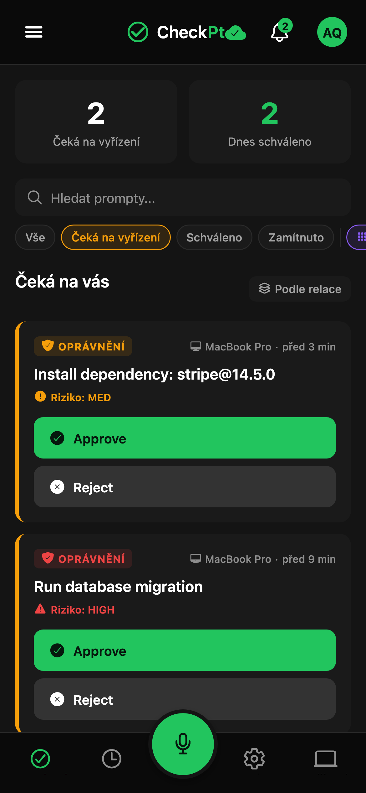 CheckPt mobile approvals screen.