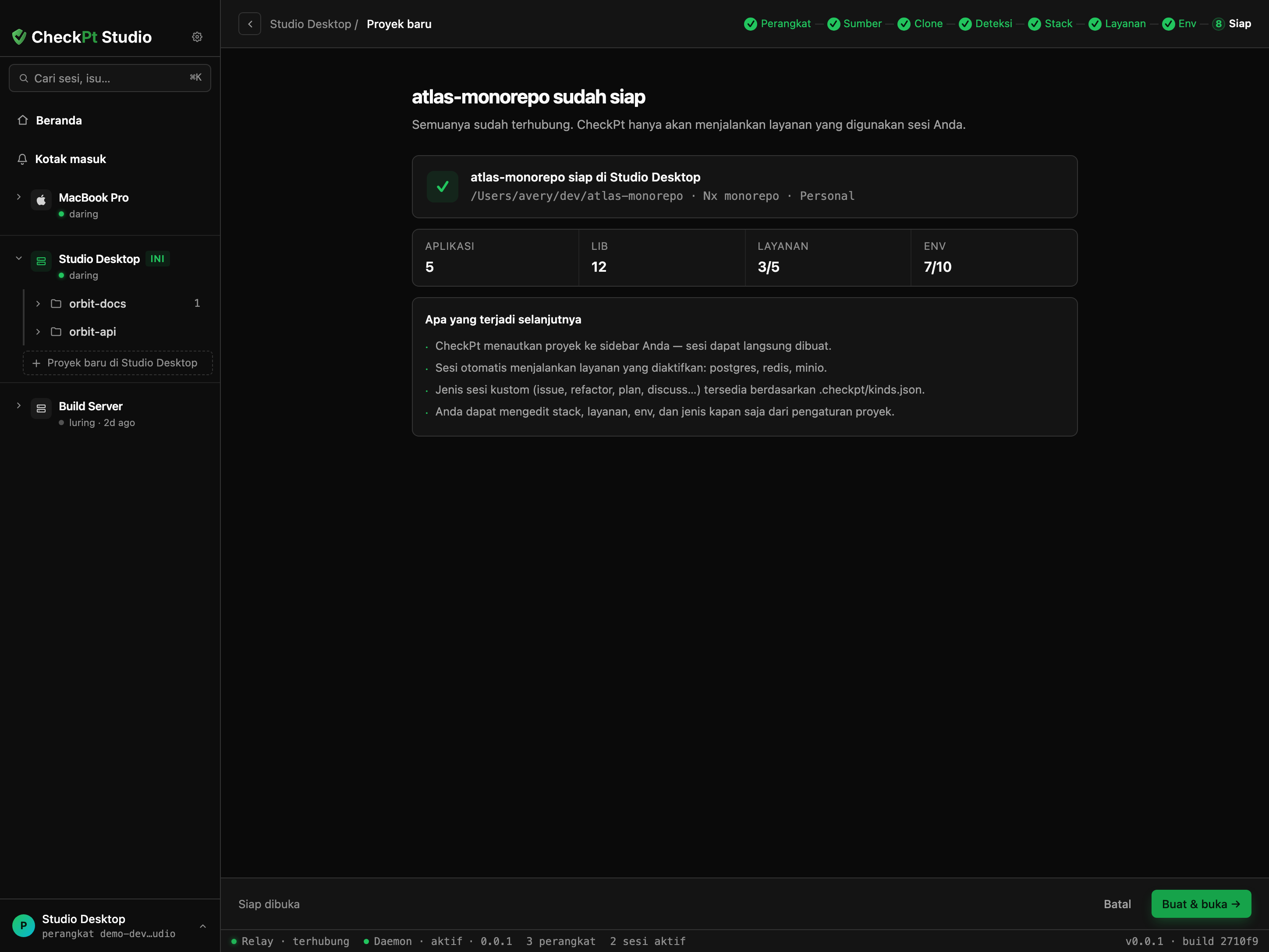 Aplikasi desktop CheckPt Studio memandu proyek baru melalui langkah perangkat, sumber, clone, stack, layanan, env, dan siap.